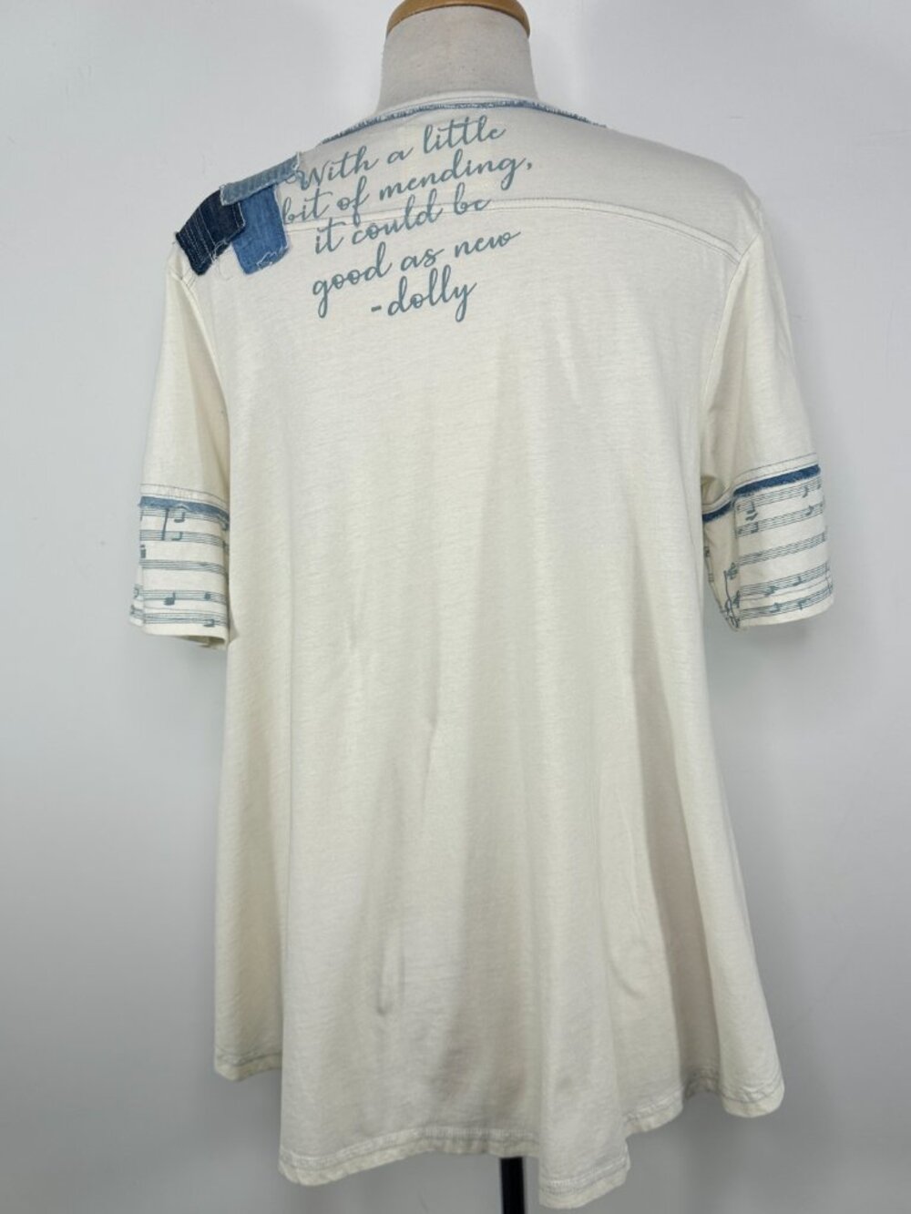 Double D Ranch White Blue T-Shirt Records & Tapes Embroidery Size L - Picture 11 of 13